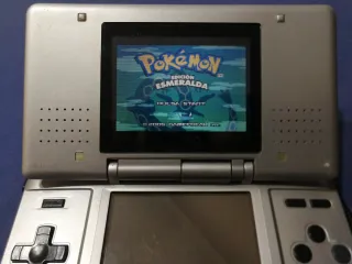 Pokemon Edición Esmeralda Game Boy Advance SP GBA