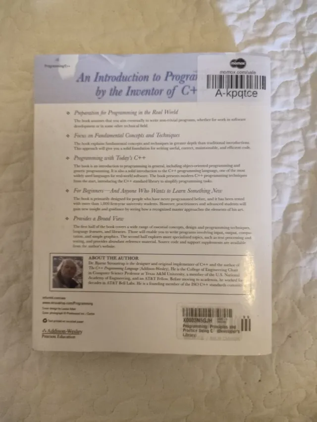 Libro in inglese nuovo programming C++ principles