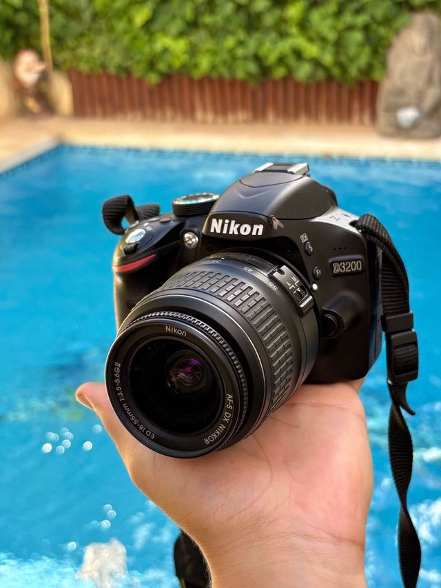 !! OFERTA!! Nikon D3200 Pro + Nikon 18-55mm