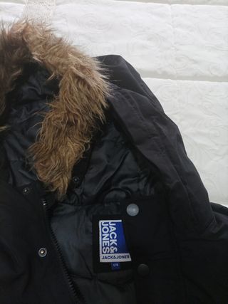 Chaqueta Jack & Jones Negra con Capucha Talla 176