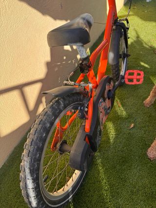 Bicicleta infantil B-Twin naranja