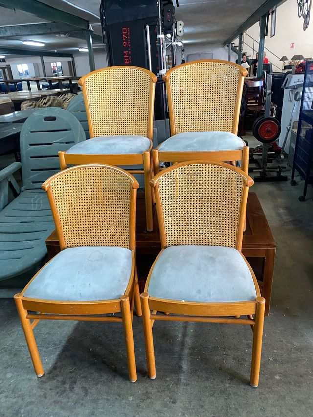 Juego de 4 Sillas Caña y Madera