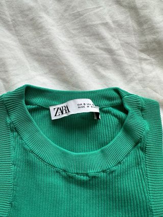 Camiseta canalé Zara verde