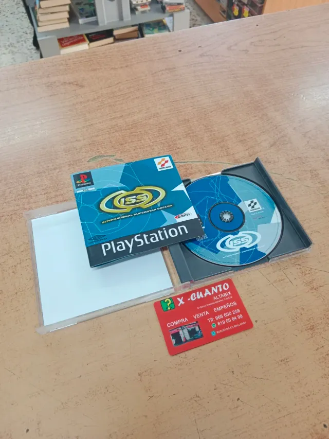 GIOCO DI CALCIO INTERNAZIONALE SUPERSTAR PER PS1