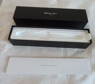 Caja Apple Watch Series 3 Nike
