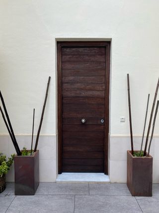 Puerta de madera Iroco