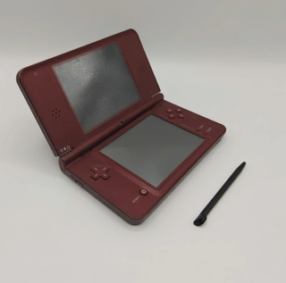 Nintendo DSi XL Rossa - Rotta