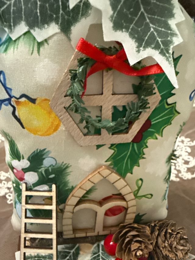 Casetta artigianale natalizia