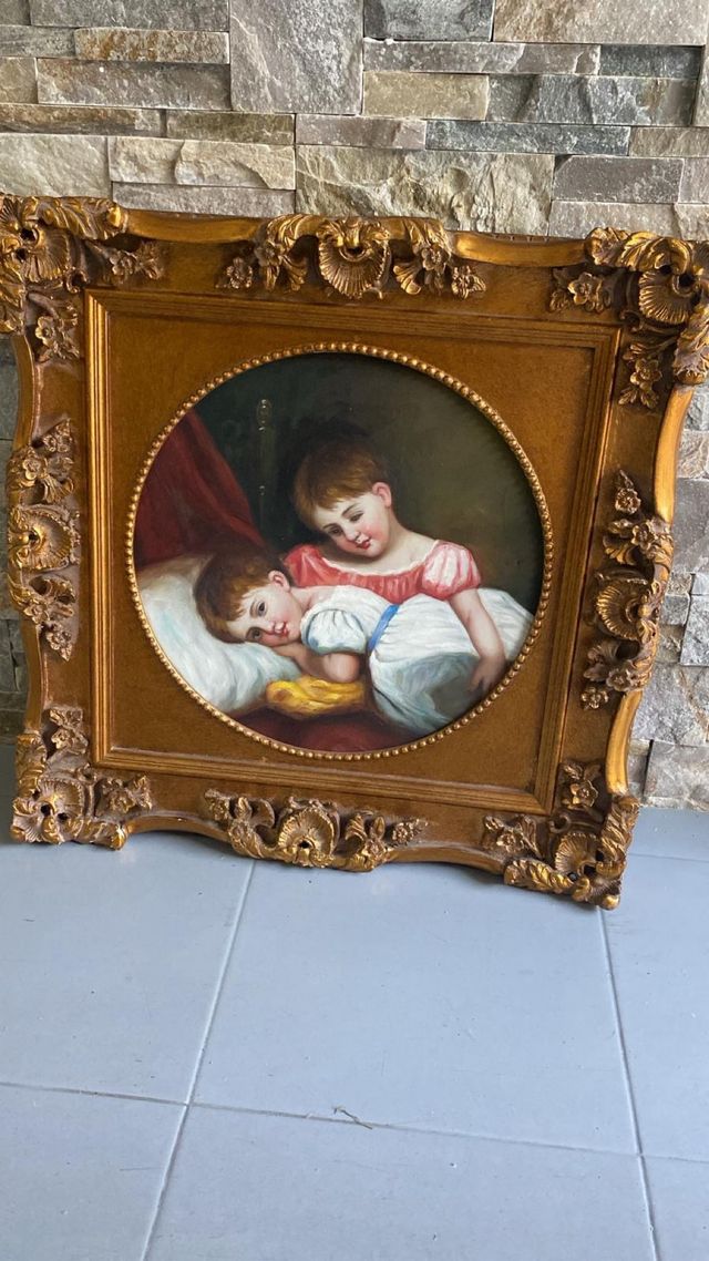 Cuadro antiguo niños en marco dorado historiado