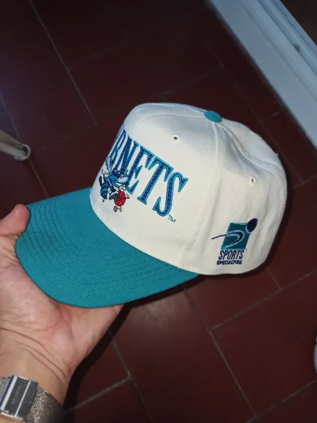 Gorra Vintage Hornets NBA starter