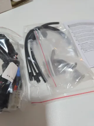 Kit Instalación Accesorios Piaggio 2S000122