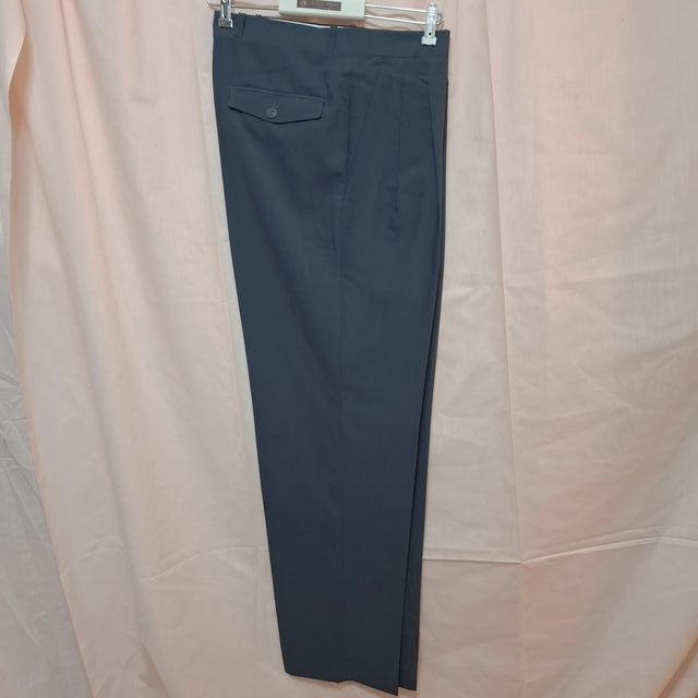 Pantalón de vestir gris caballero
