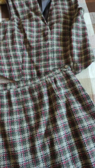 Completo gilet e gonna madras