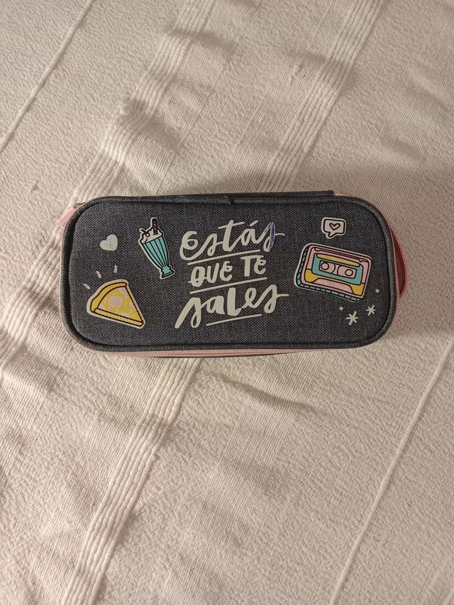 Mochila infantil con estuche