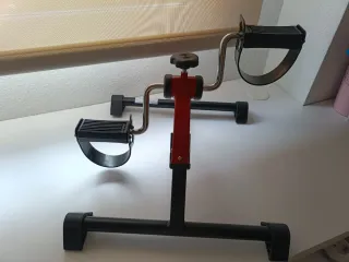 Pedaleador de manos y pies