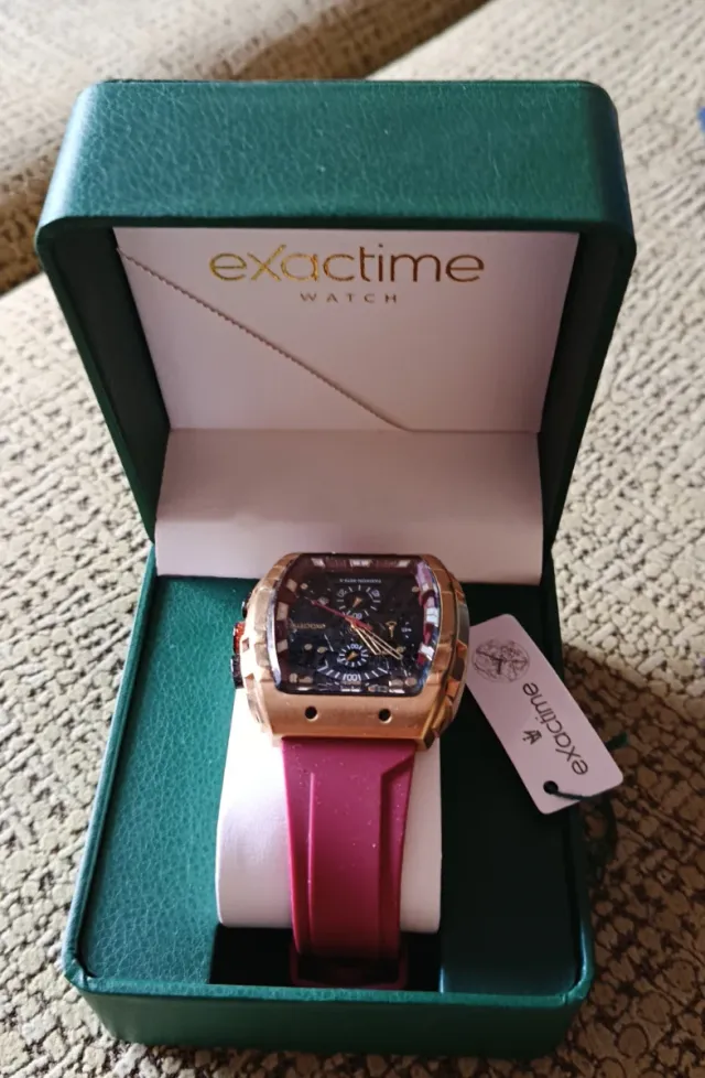 Reloj Exactime Nuevo Oro y Rojo