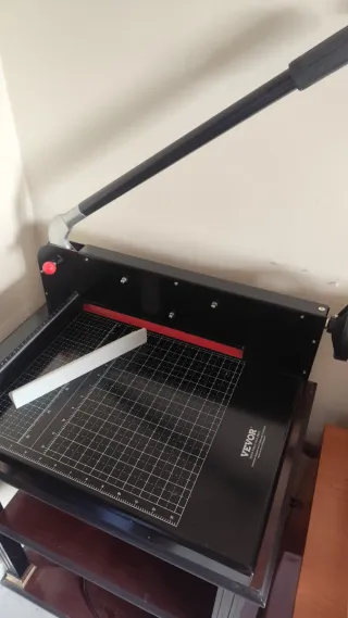 Guillotina  semiprofessional de papel A4 VEVOR