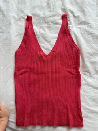Top fucsia canalé Mango