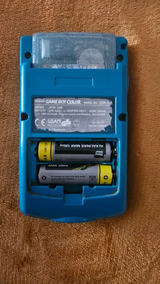 Consola Game Boy Color Azul + 2 Juegos Pokémon