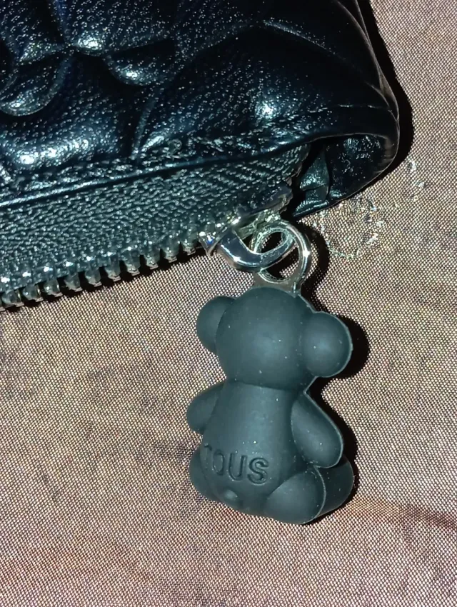 Cartera Negra con Diseño Acolchado