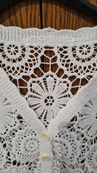 Cardigan bianco uncinetto floreale