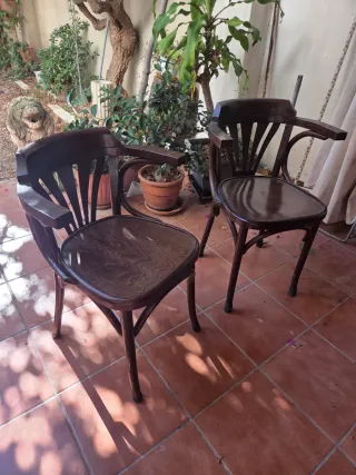 2 Sillas Vintage Madera Oscura