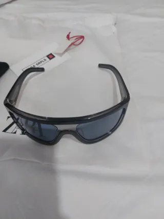 Gafas de sol Zara diseño cristal azul