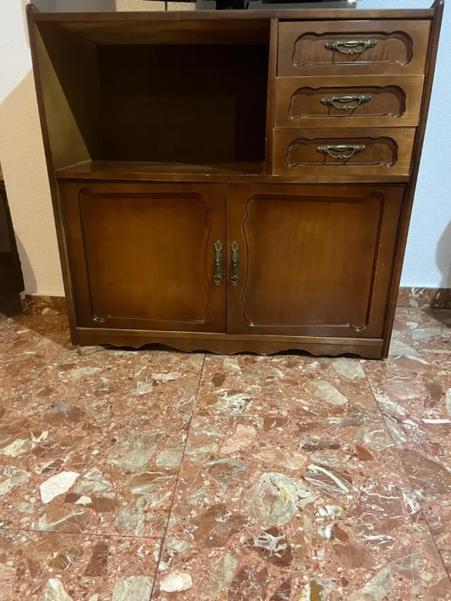 Mueble TV madera con cajones y puertas