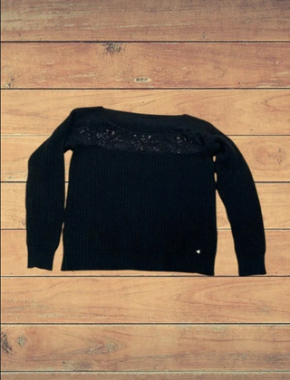 Jersey de punto con encaje negro
