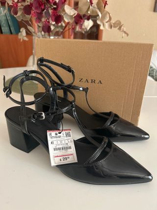 Zapato destalonado Zara negro mujer