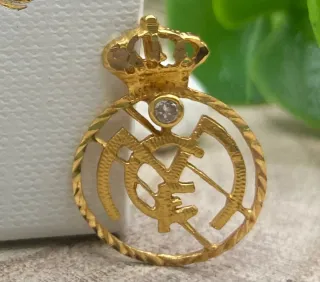 Colgante Escudo Real Madrid Oro 18kt