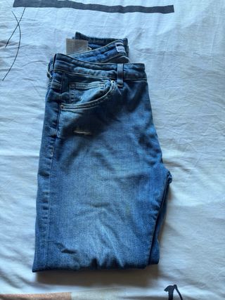 Pantalones vaqueros Bershka Super Skinny Talla 40