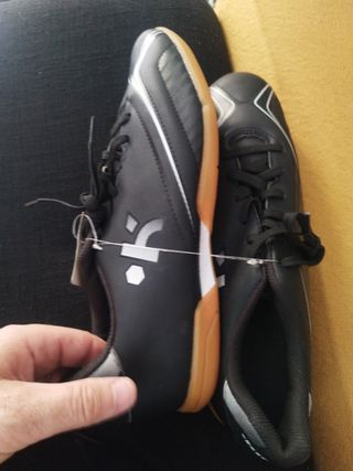 Botas de fútbol sala negras