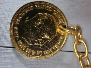 Llavero Moneda 50 pts España 1957