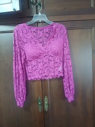Blusa Morada Encaje Manga Larga