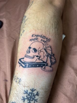 Tatuaje lineal