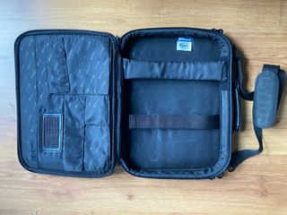 Maletín portátil Targus negro