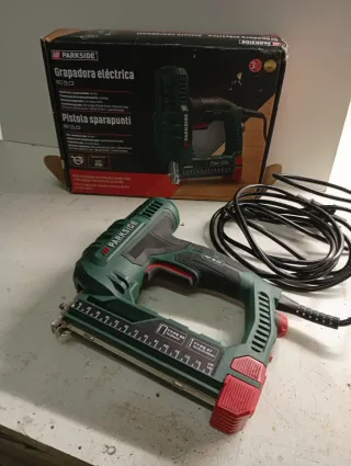 Grapadora y Clavadora Eléctrica Parkside PET 25 C3