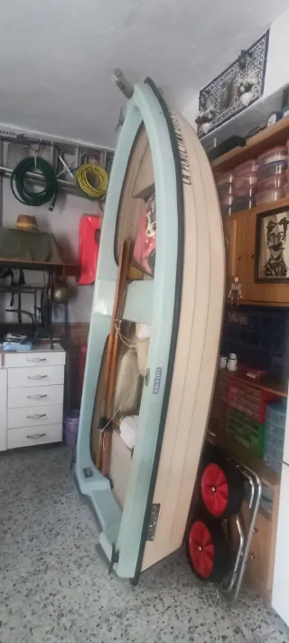 Barco de pesca(2,60mts) con motor (suzuki)y acceso
