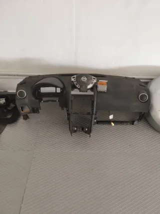 Salpicadero Nissan Qashqai con airbags