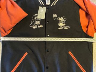 Cazadora Universitaria Disney Mickey Minnie Negra 