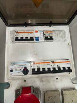 Caja Eléctrica Trifásica Industrial
