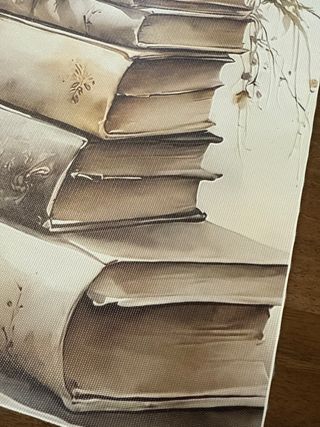 Stampa su tela con fiori e libri