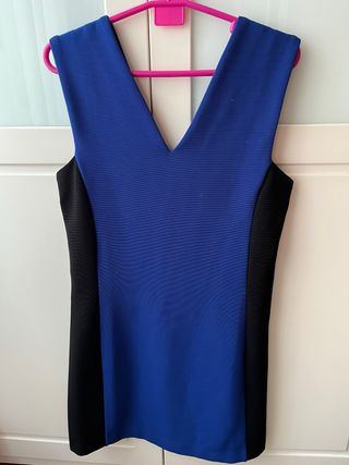 Vestido azul y negro combinado
