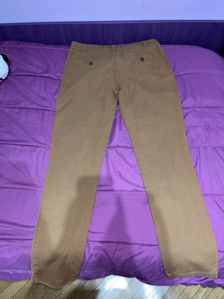 Pantalón vaquero marrón