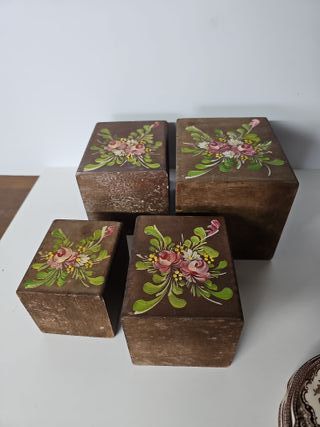 Set 4 Contenitori Legno Dipinti a Mano