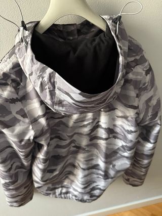 Giacca Superdry mimetica impermeabile