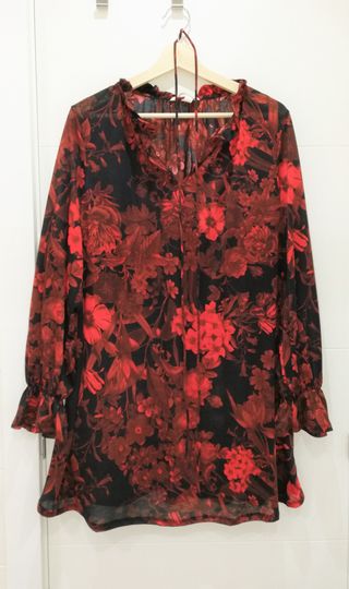 Túnica estampada floral roja y negra