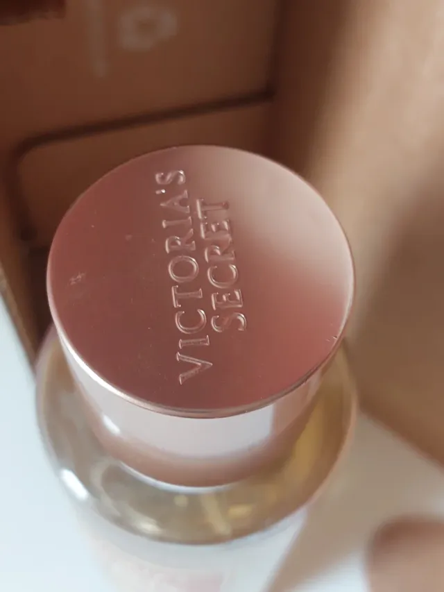 Victoria's Secret Private Sundeck Fragrance Mist