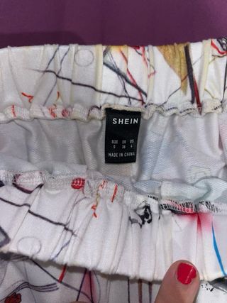 Pantalón chándal estampado graffiti